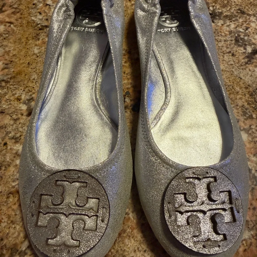 Tory Burch Metallic Silver Reva Flats - Picture 1 of 2